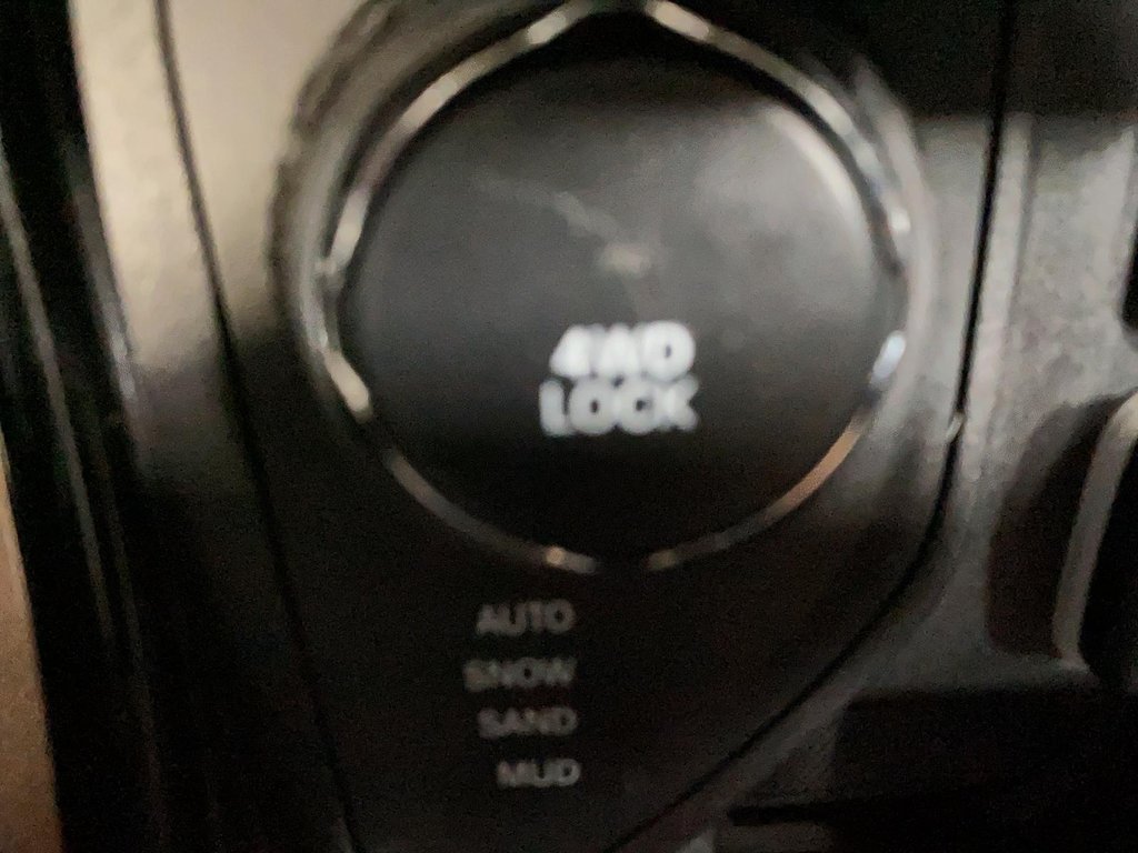 2020 Jeep Compass in Sept-Îles, Quebec - 14 - w1024h768px