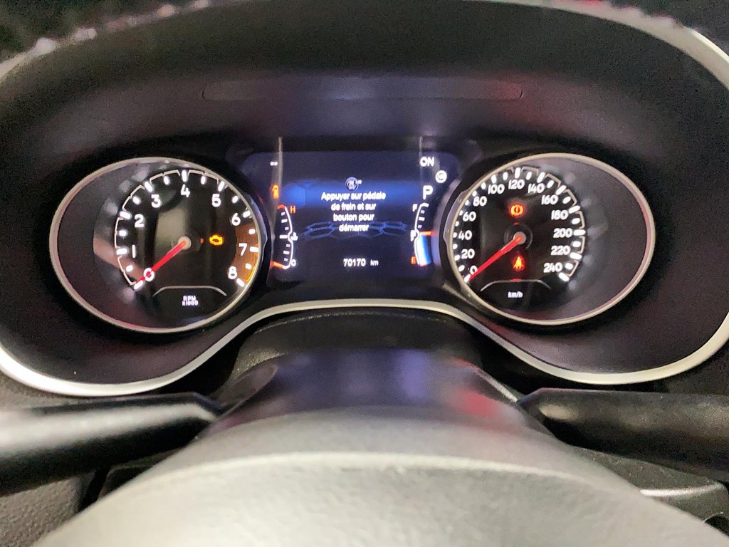 2020 Jeep Compass in Sept-Îles, Quebec - 16 - w1024h768px