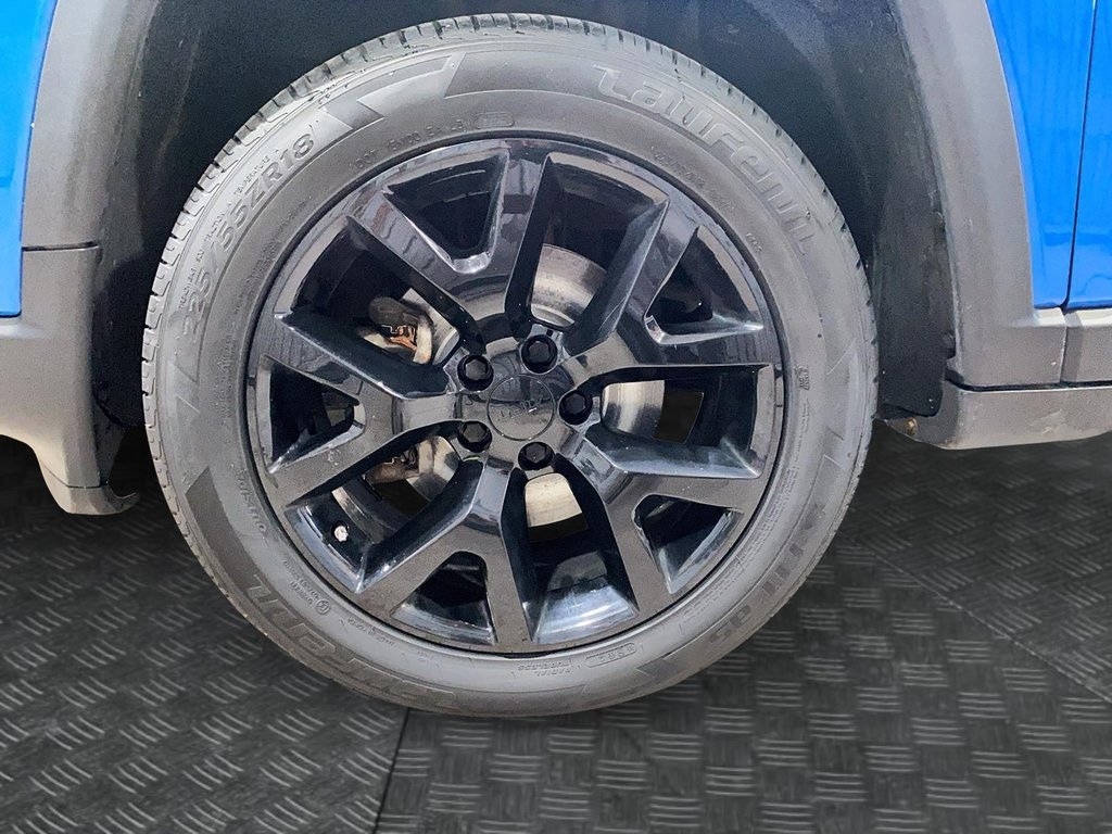 2020 Jeep Compass in Sept-Îles, Quebec - 9 - w1024h768px