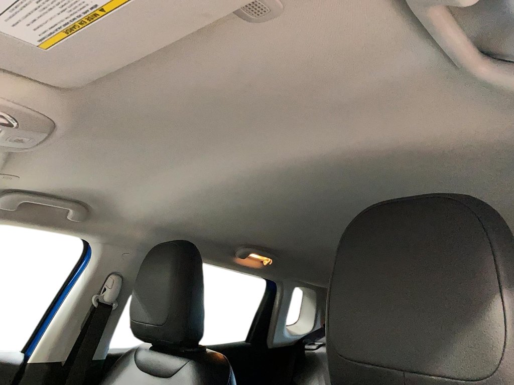 2020 Jeep Compass in Sept-Îles, Quebec - 12 - w1024h768px