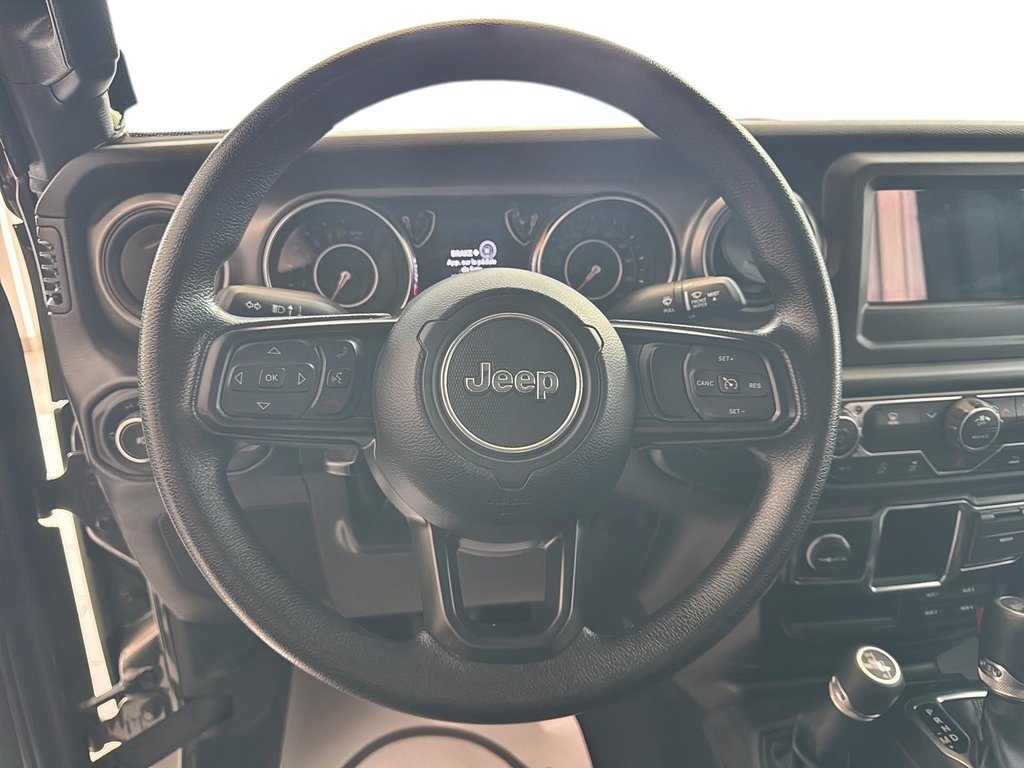 Jeep Wrangler  2022 à Jonquière, Québec - 12 - w1024h768px