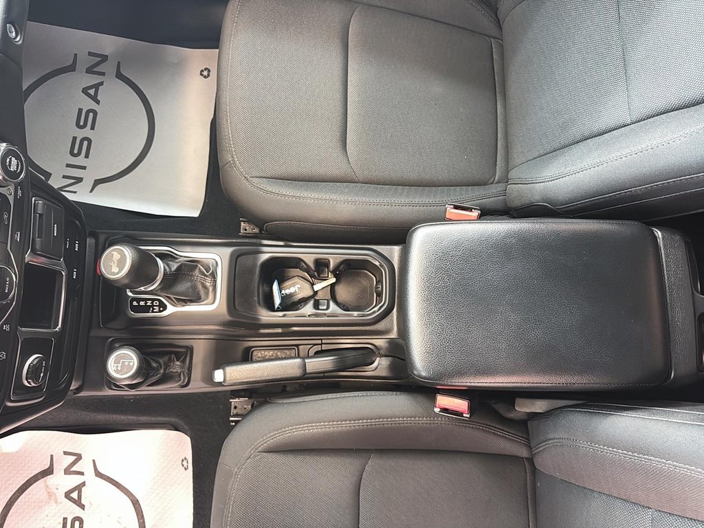 Jeep Wrangler  2022 à Jonquière, Québec - 10 - w1024h768px