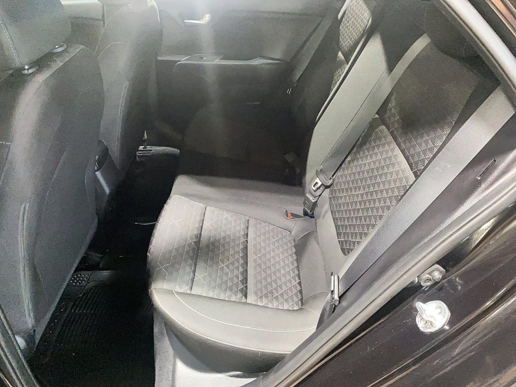 Kia Rio 5-door  2018 à Jonquière, Québec - 9 - w1024h768px