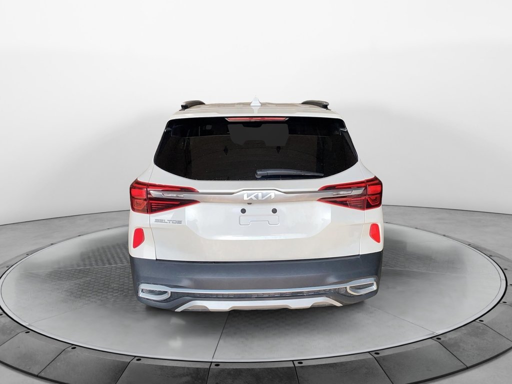 Kia Seltos  2023 à Jonquière, Québec - 3 - w1024h768px