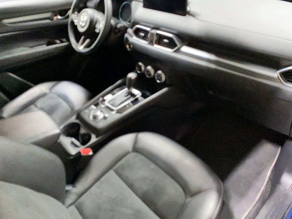 2023 Mazda CX-5 in Baie-Comeau, Quebec - 18 - w1024h768px