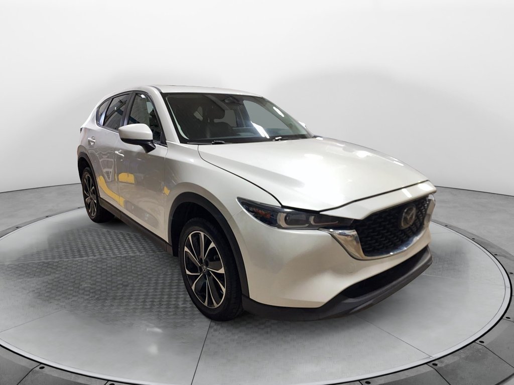 2023 Mazda CX-5 in Baie-Comeau, Quebec - 2 - w1024h768px