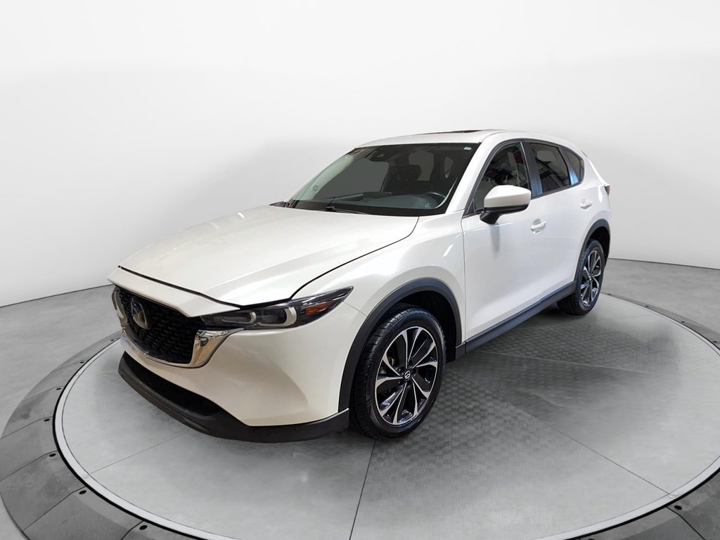 2023 Mazda CX-5 in Baie-Comeau, Quebec - 1 - w1024h768px