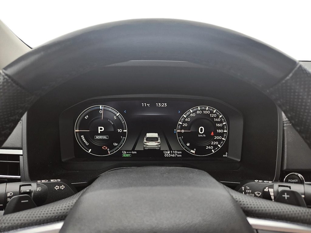 2024 Mitsubishi Outlander Plug-In Hybrid in Jonquière, Quebec - 12 - w1024h768px