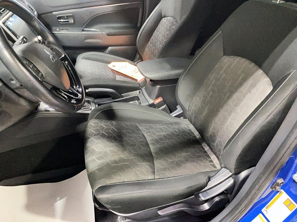 2022 Mitsubishi RVR in Baie-Comeau, Quebec - 11 - w1024h768px