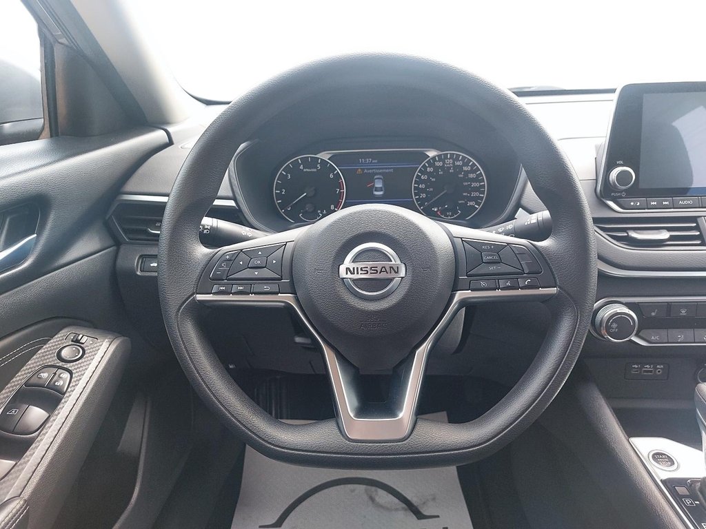 2020 Nissan Altima in Jonquière, Quebec - 12 - w1024h768px