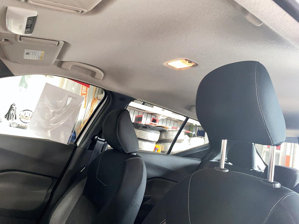 2020 Nissan Kicks in Jonquière, Quebec - 11 - w1024h768px