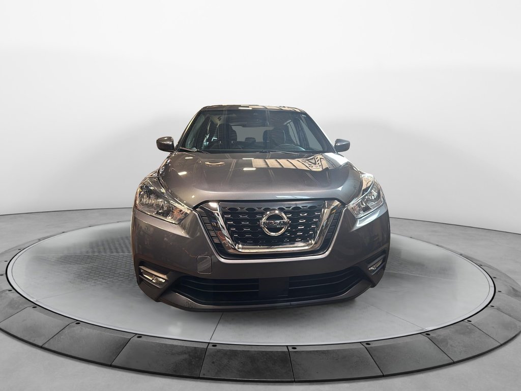 Nissan Kicks  2020 à Jonquière, Québec - 2 - w1024h768px