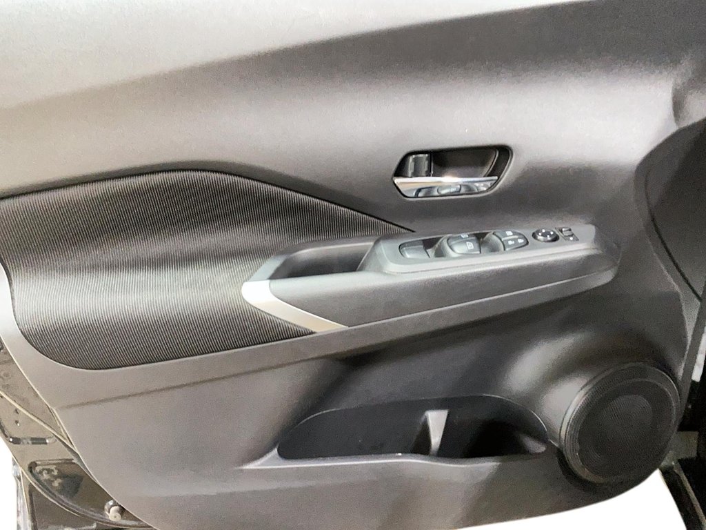 2021 Nissan Kicks in Sept-Îles, Quebec - 10 - w1024h768px