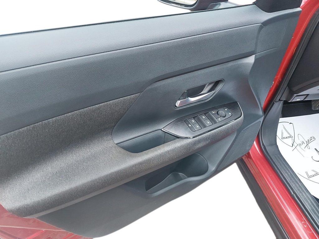 2025 Nissan Kicks in Jonquière, Quebec - 11 - w1024h768px