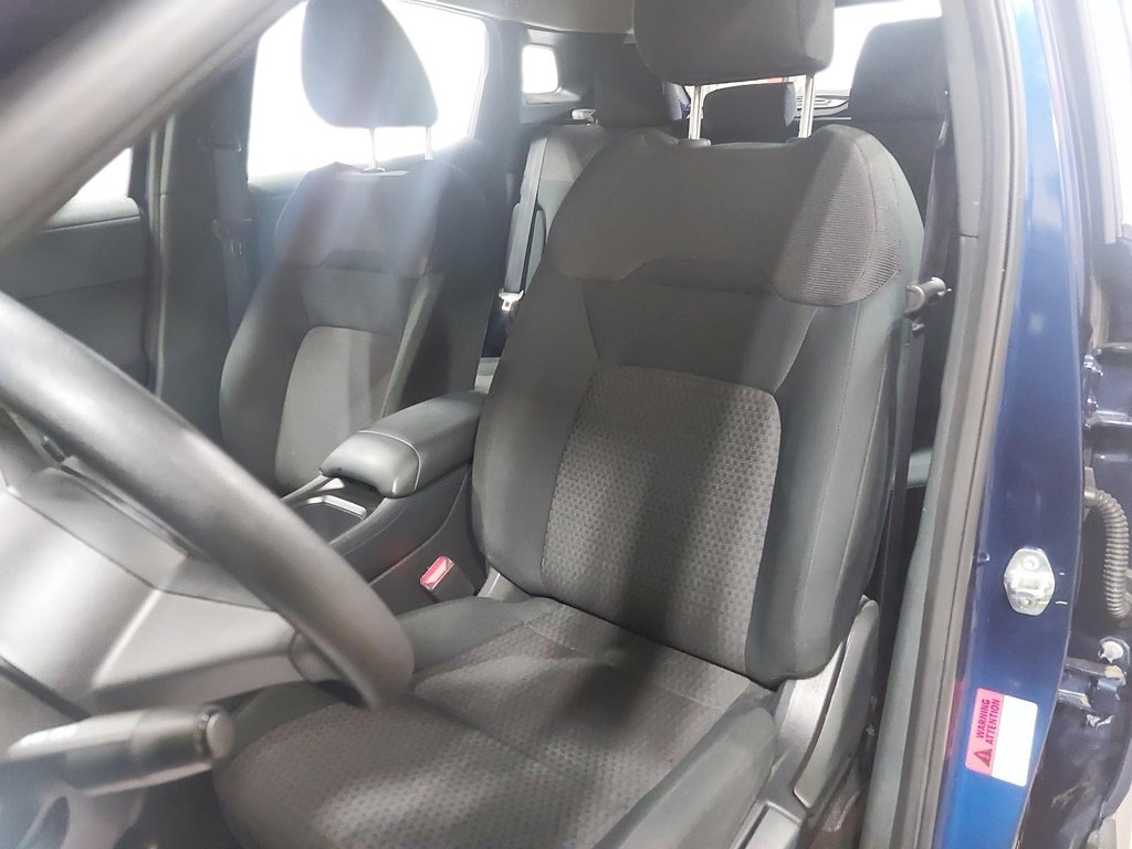 Nissan Kicks S 2025 à Chicoutimi, Québec - 9 - w1024h768px
