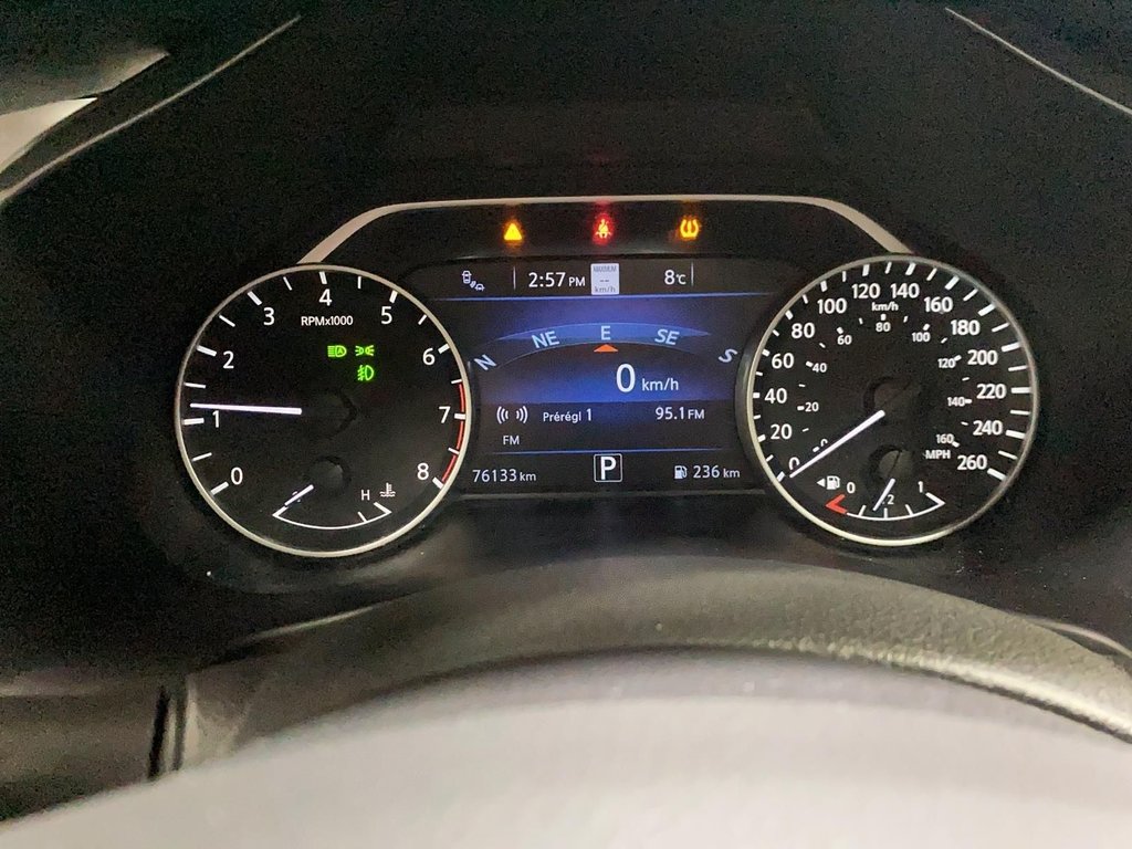 Nissan Murano  2023 à Jonquière, Québec - 11 - w1024h768px