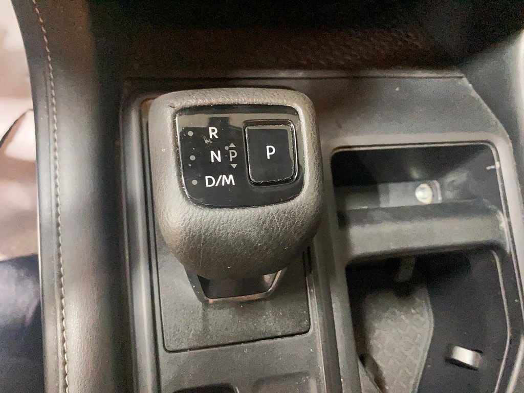 Nissan Pathfinder  2023 à Jonquière, Québec - 10 - w1024h768px