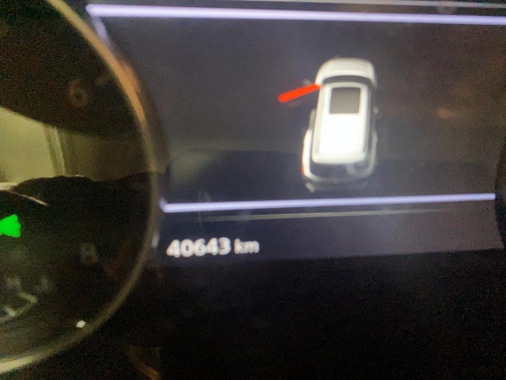 Nissan Pathfinder  2023 à Jonquière, Québec - 9 - w1024h768px