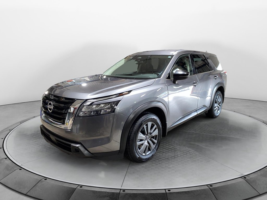2023 Nissan Pathfinder in Sept-Îles, Quebec - 1 - w1024h768px