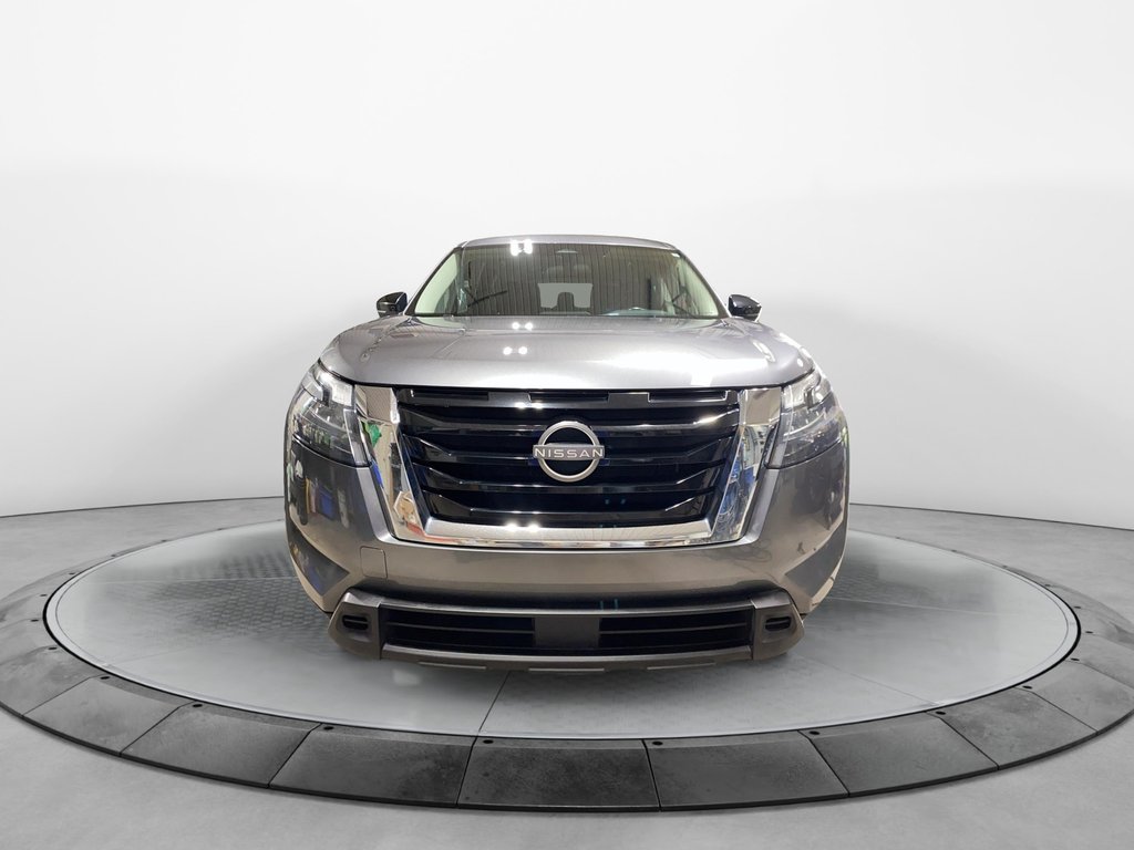 2023 Nissan Pathfinder in Sept-Îles, Quebec - 2 - w1024h768px
