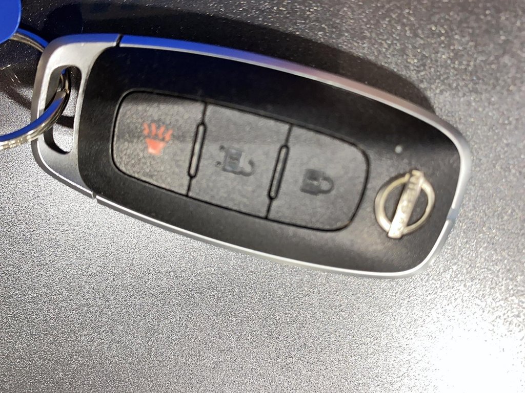 2023 Nissan Pathfinder in Sept-Îles, Quebec - 21 - w1024h768px