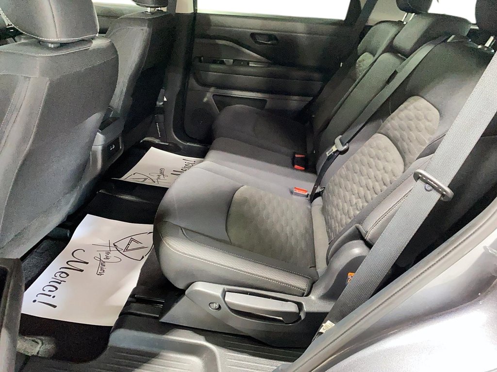 2023 Nissan Pathfinder in Sept-Îles, Quebec - 10 - w1024h768px