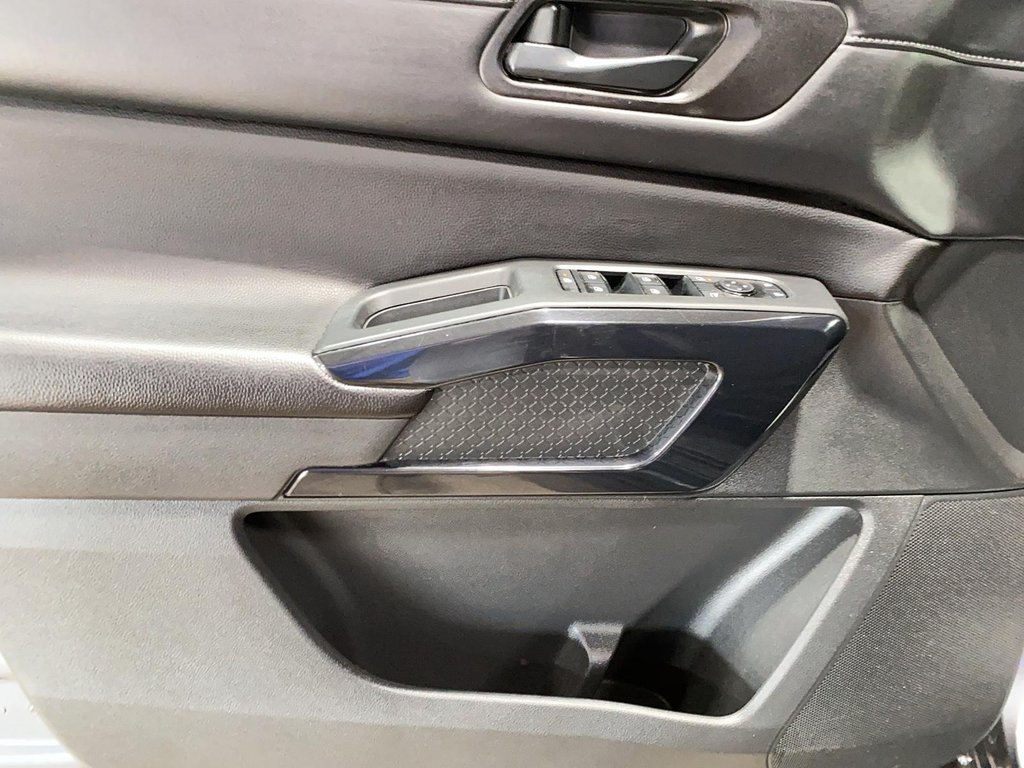2023 Nissan Pathfinder in Sept-Îles, Quebec - 11 - w1024h768px
