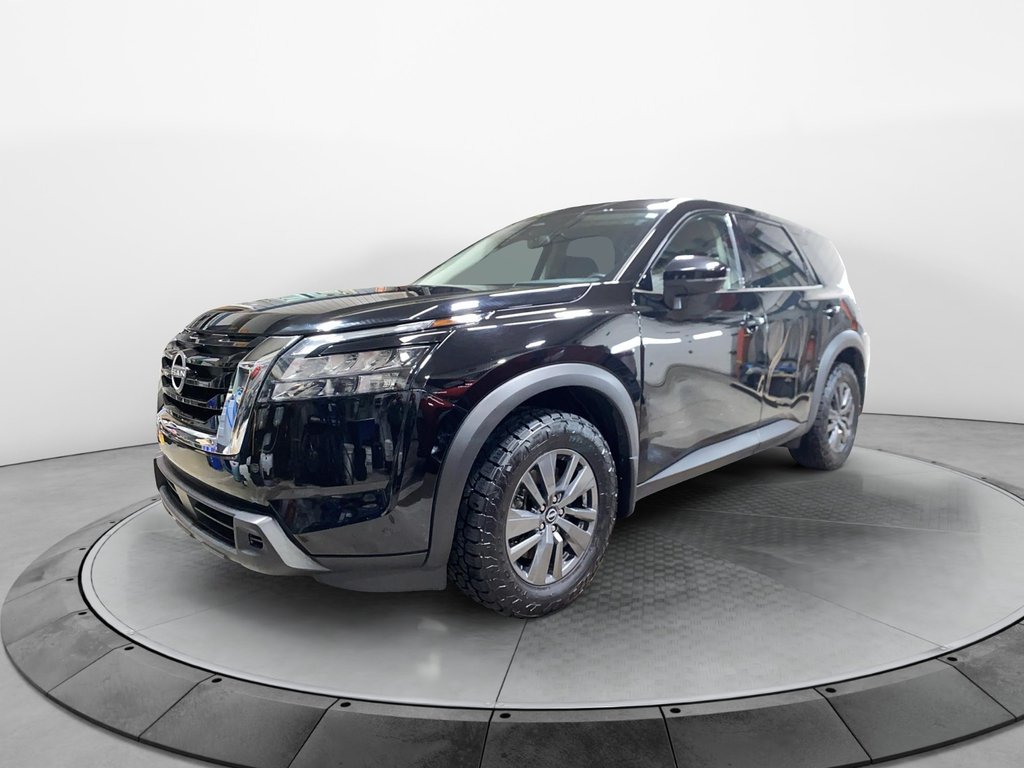2024 Nissan Pathfinder in Baie-Comeau, Quebec - 1 - w1024h768px