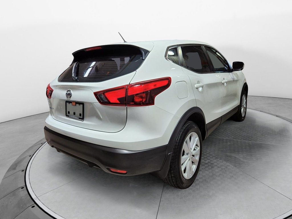 2018  Qashqai S, FWD in Chicoutimi, Quebec - 6 - w1024h768px