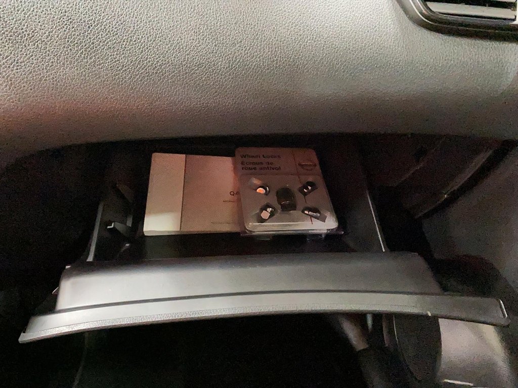 Nissan Qashqai  2018 à Jonquière, Québec - 17 - w1024h768px