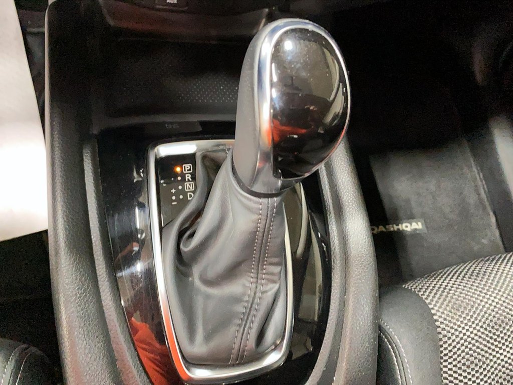 Nissan Qashqai  2018 à Jonquière, Québec - 16 - w1024h768px