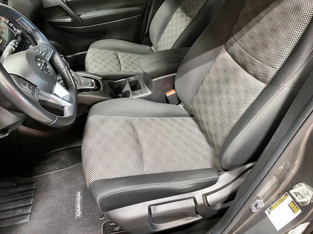 Nissan Qashqai  2018 à Jonquière, Québec - 9 - w1024h768px