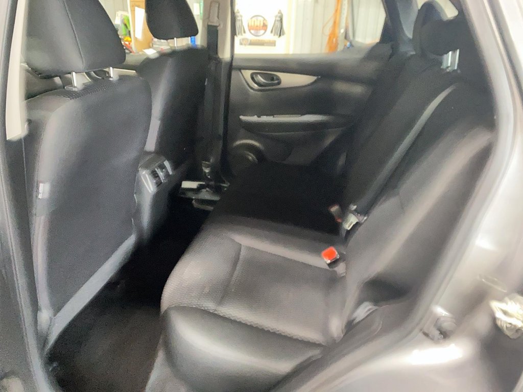 2019 Nissan Qashqai in Sept-Îles, Quebec - 8 - w1024h768px
