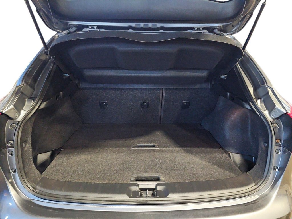 2019 Nissan Qashqai in Sept-Îles, Quebec - 10 - w1024h768px