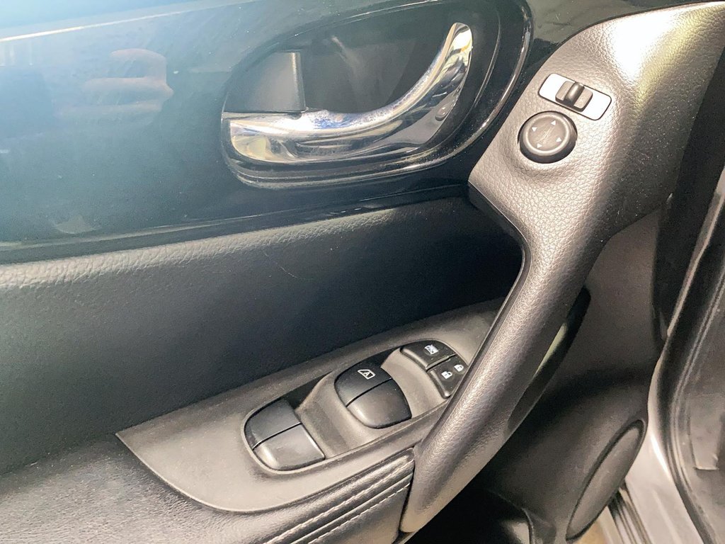 2020 Nissan Qashqai in Baie-Comeau, Quebec - 11 - w1024h768px