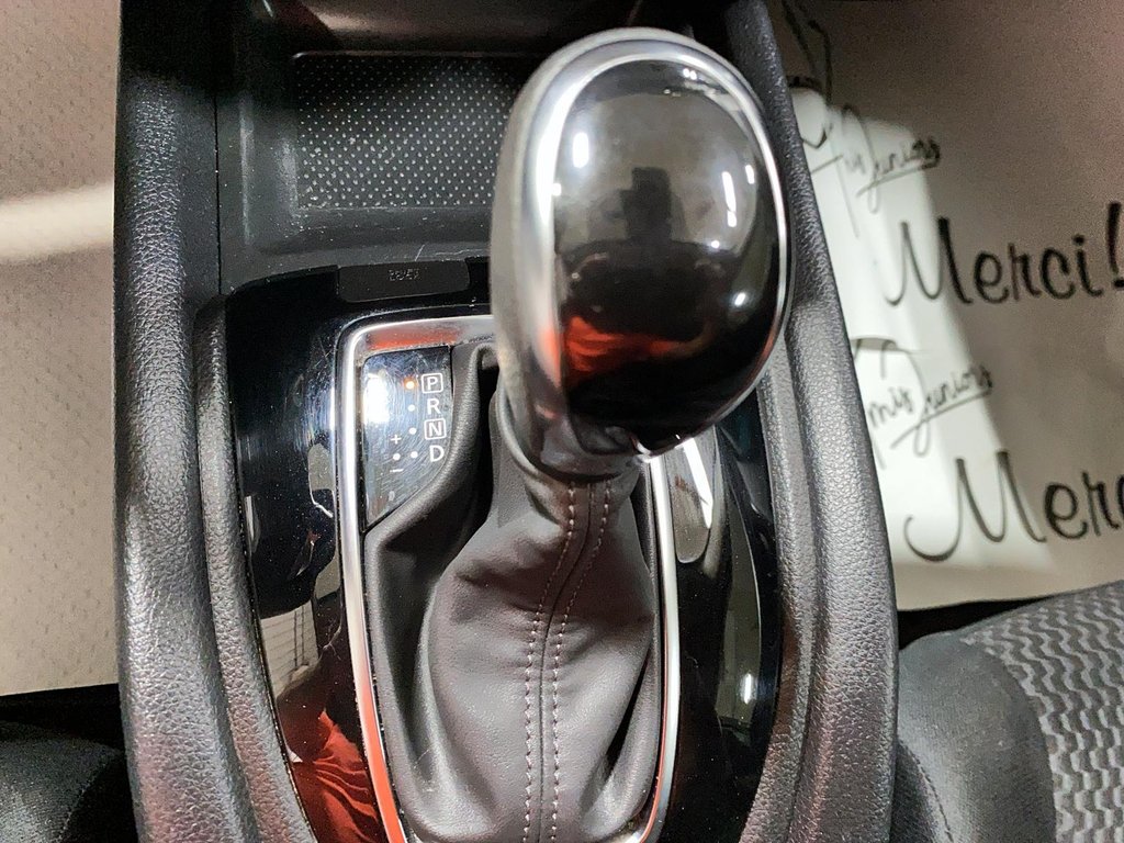Nissan Qashqai  2021 à Jonquière, Québec - 15 - w1024h768px