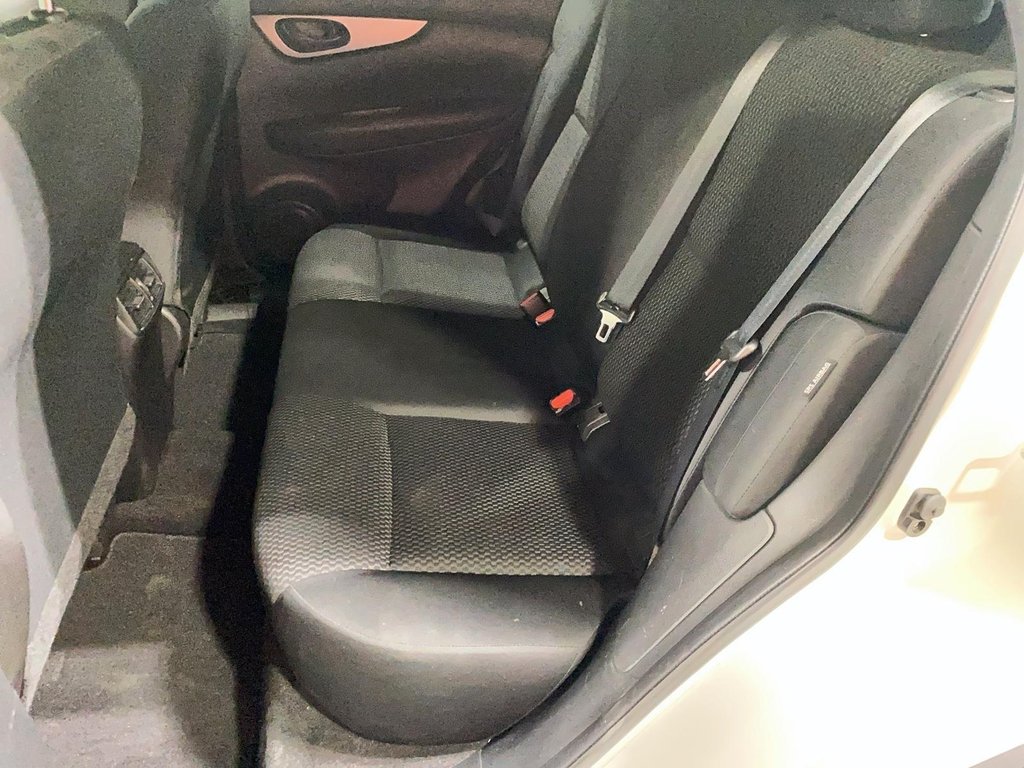 Nissan Qashqai  2021 à Jonquière, Québec - 9 - w1024h768px