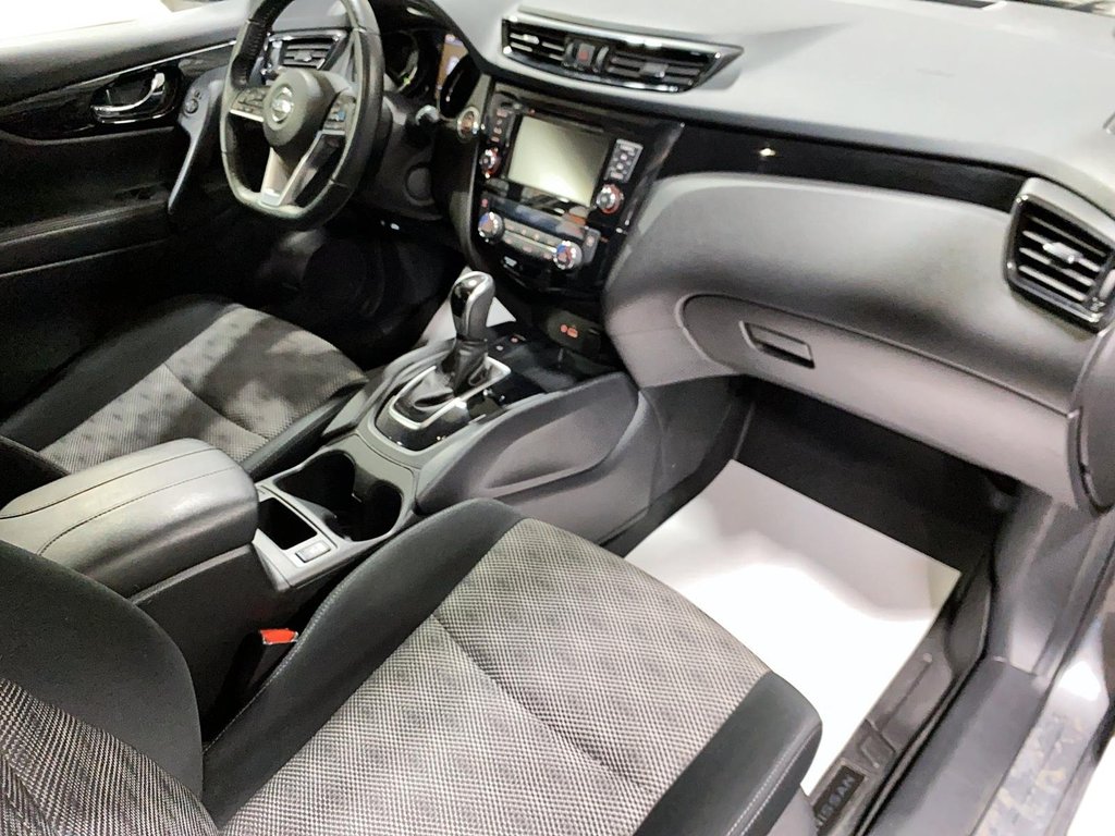 Nissan Qashqai  2023 à Jonquière, Québec - 21 - w1024h768px