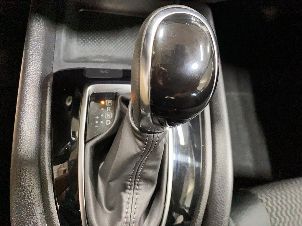 2023 Nissan Qashqai S in Chicoutimi, Quebec - 16 - w1024h768px