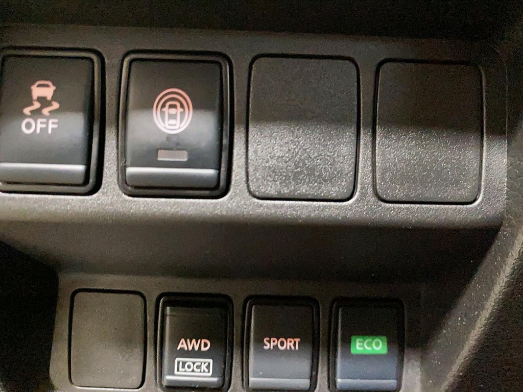 2023 Nissan Qashqai S in Chicoutimi, Quebec - 21 - w1024h768px
