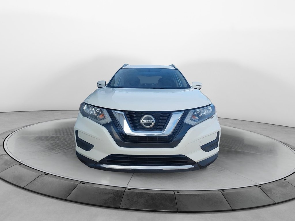 2020 Nissan Rogue in Jonquière, Quebec - 2 - w1024h768px