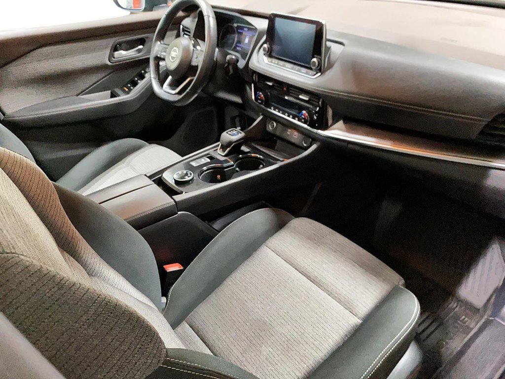 2021 Nissan Rogue in Jonquière, Quebec - 23 - w1024h768px