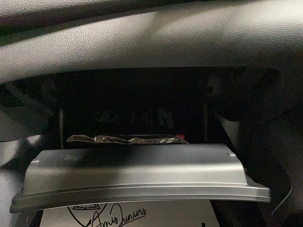 2017 Nissan Sentra in Baie-Comeau, Quebec - 18 - w1024h768px