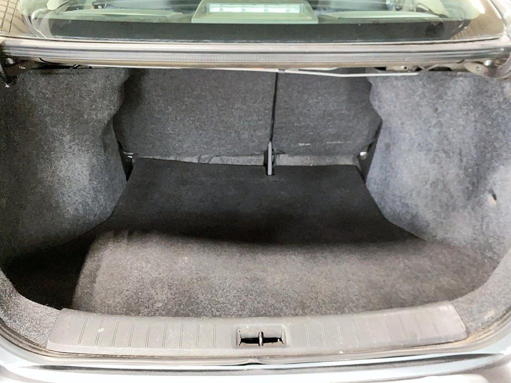 2017 Nissan Sentra in Baie-Comeau, Quebec - 7 - w1024h768px