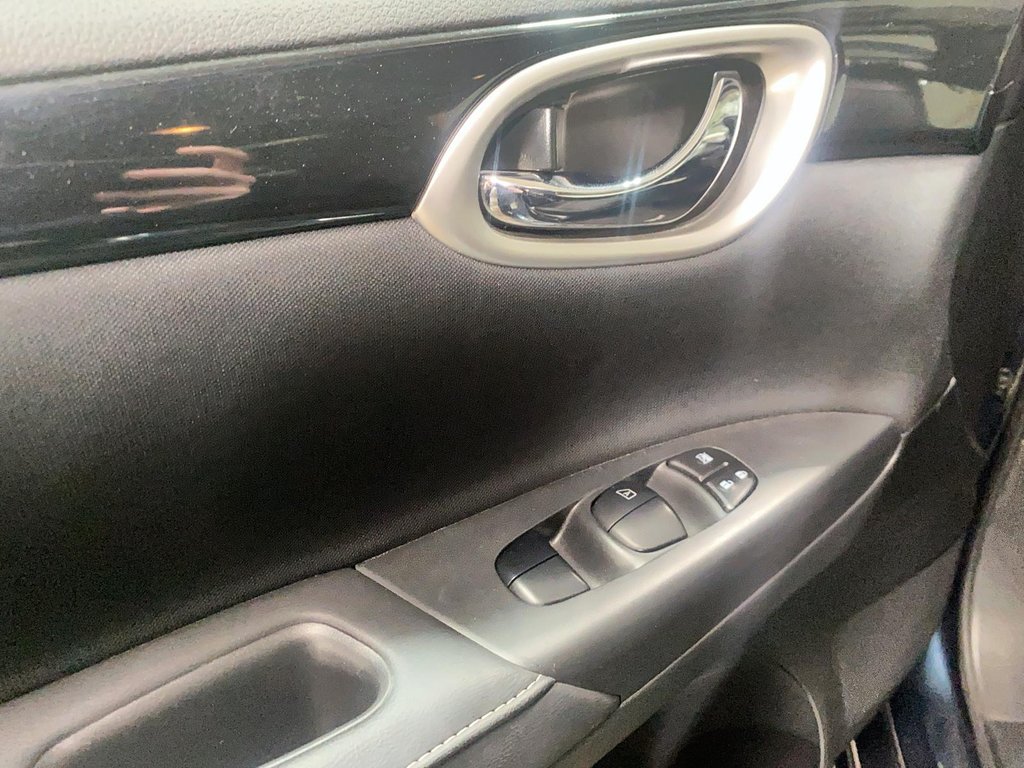 2018 Nissan Sentra in Jonquière, Quebec - 11 - w1024h768px