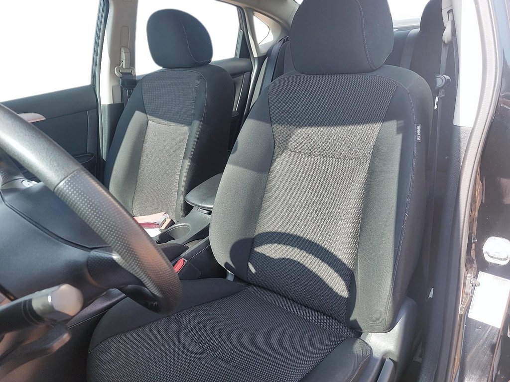 Nissan Sentra  2019 à Sept-Îles, Québec - 9 - w1024h768px