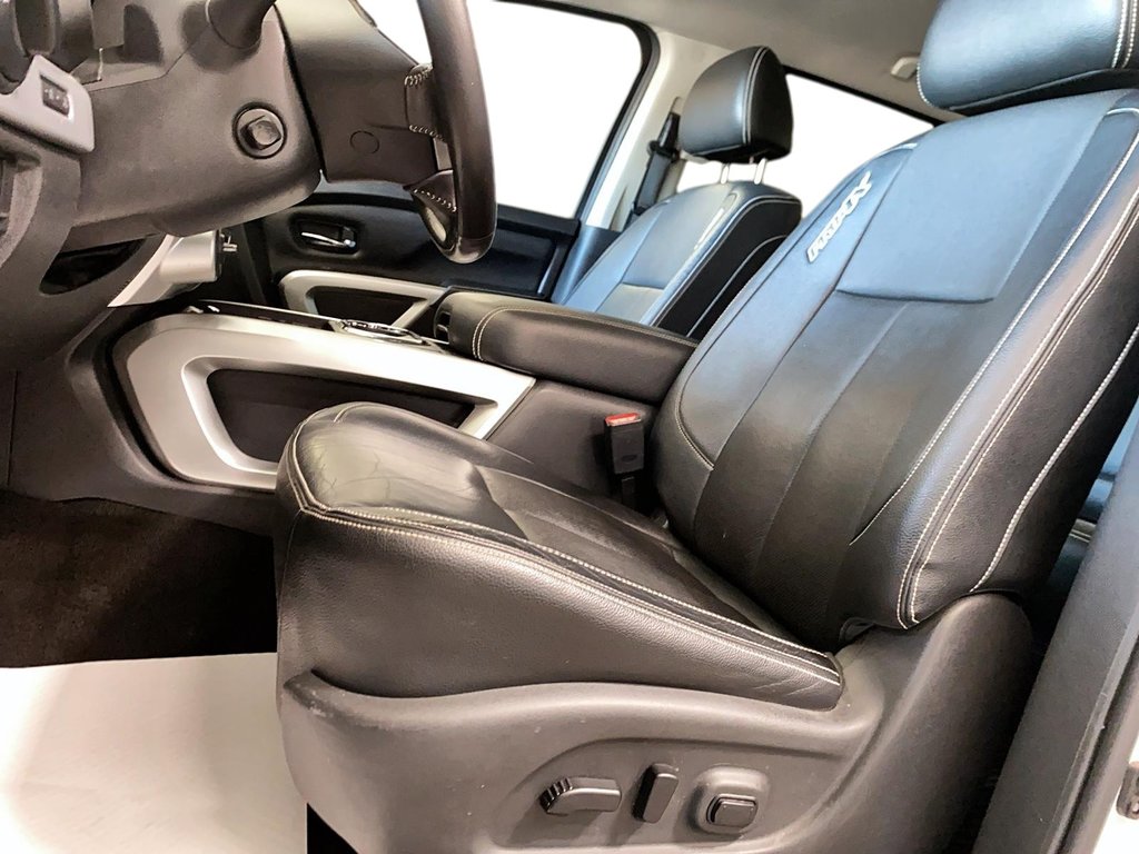 2019 Nissan Titan XD in Jonquière, Quebec - 8 - w1024h768px