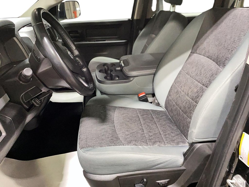 2020 Ram 1500 Classic in Sept-Îles, Quebec - 11 - w1024h768px