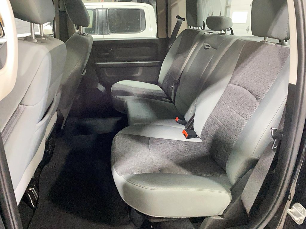 2020 Ram 1500 Classic in Sept-Îles, Quebec - 8 - w1024h768px