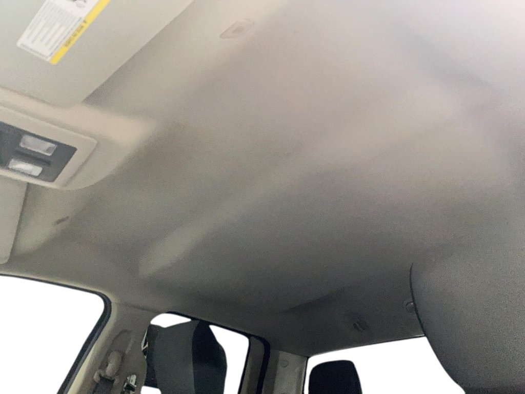 2021 Ram 1500 Classic in Baie-Comeau, Quebec - 17 - w1024h768px